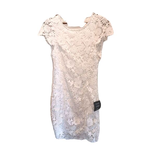 Lulu's Dresses & Skirts - Lulus White Crochet Floral Lace Open Back Mini Dress Cap Sleeve Bridal Size M